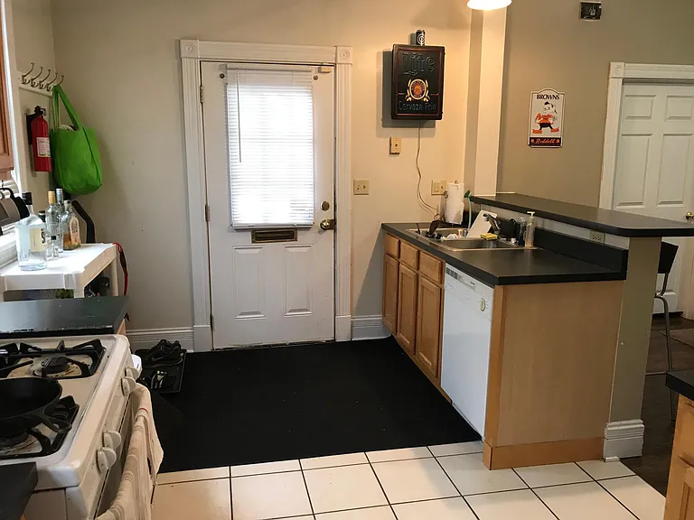 225 E University Ave #1 — Photo 10