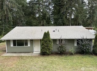 100 NE Briggadun Dr, Belfair, WA 98528