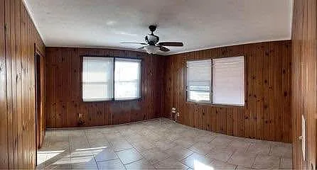 BEDROOM/OFFICE