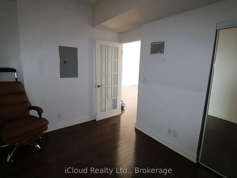 2737 Keele St #910 — Photo 9