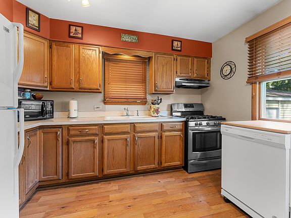 3rd image of 14615 Short Street S