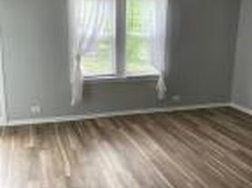 117 N 60th St, Milwaukee, WI