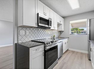 540 High Point Dr APT C, Delray Beach, FL 33445