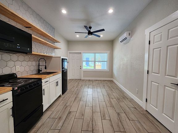 2nd image of 3000 Beach Blvd S APT 3A