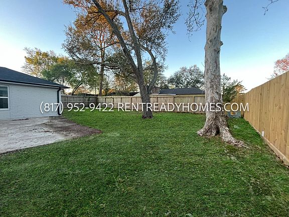 4th image of 16034 Blackhawk Blvd