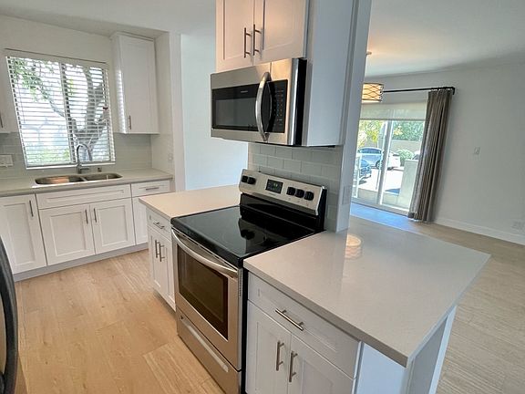 4th image of 1950 Pelham Ave APT 1