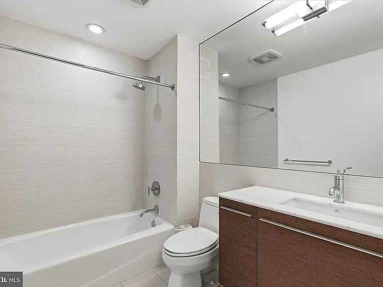 2818 Connecticut Ave NW — Photo 11
