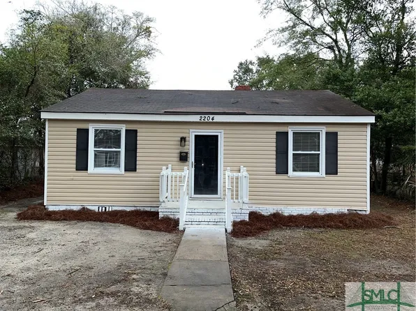 2204 Hawthorne Street, Savannah, GA 31404