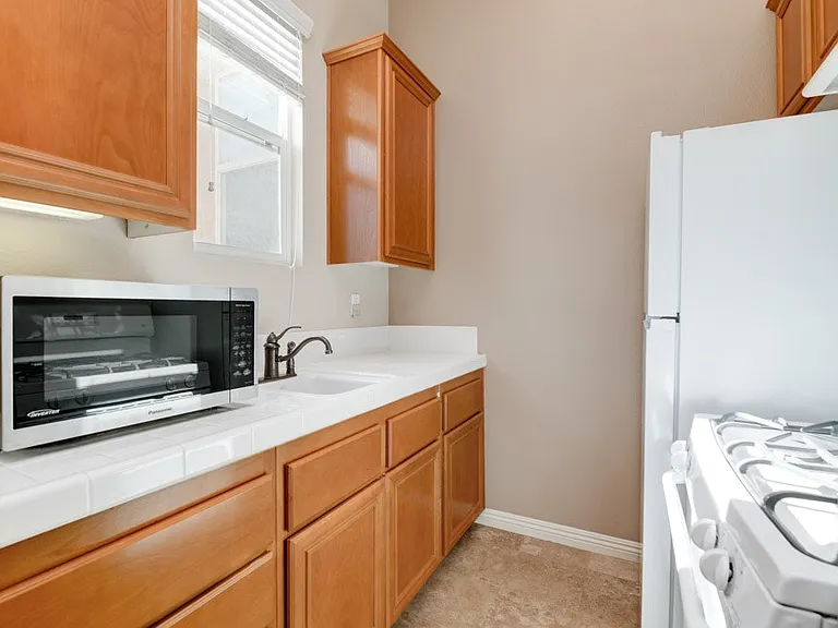 1683 Irwin St #A — Photo 14