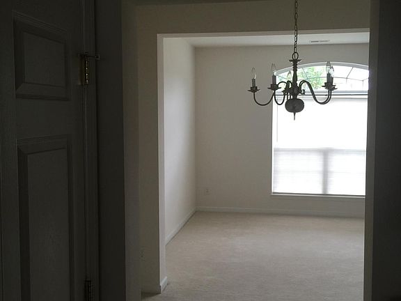 4th image of 4105 Pale Moon Ct
