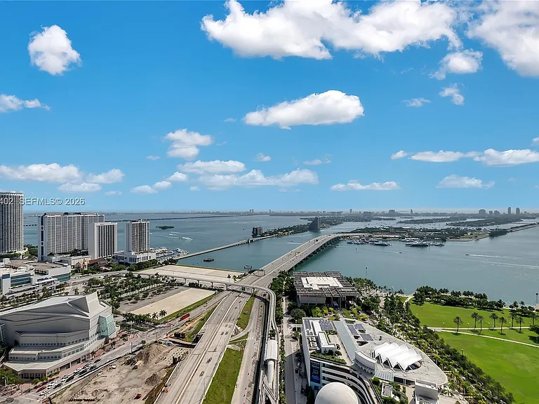 1100 Biscayne Blvd #3901 — Photo 2