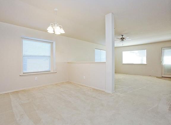 4th image of 1010 Remington Dr