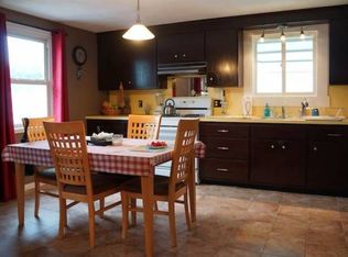 39 Ardmore Rd, Dedham, MA 02026