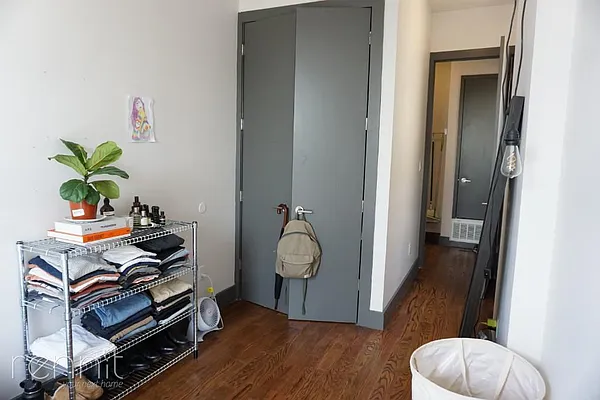 Rented by Rennit Inc. | media 45