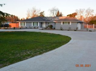 830 Palmer Cir, Lemoore, CA 93245