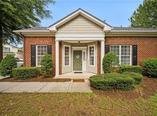 1472 Otterbourne Cir, Chesapeake, VA 23320