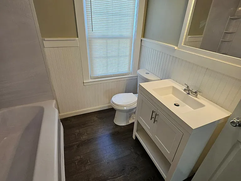 125 West St — Photo 4