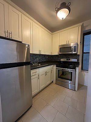 2nd image of 201 W 120th St #B2