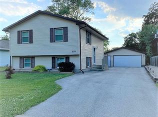 2311 Welworth Ave, Rockford, IL 61108