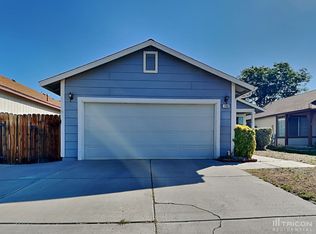 1582 Woodhaven Ln, Sparks, NV 89434