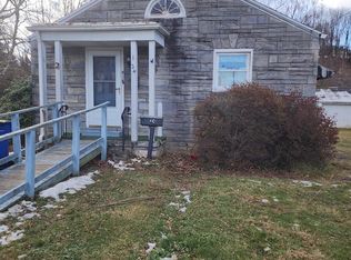 24 Wayne Ave, New Cumberland, PA 17070