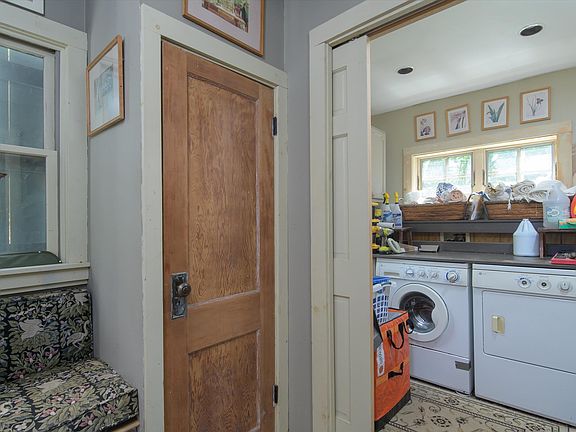 3rd image of 252 Tudor Road