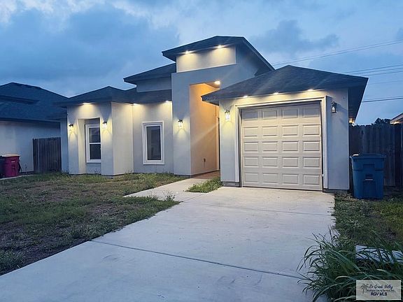 3rd image of 2912 Alexa Dr