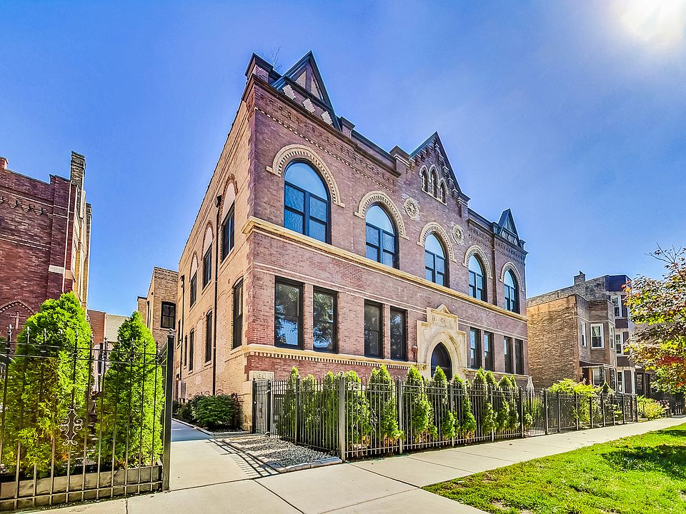 1st image of 915 N Hoyne Ave #7