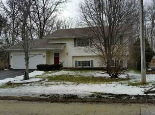 5078 Nimtz Rd, Loves Park, IL 61111