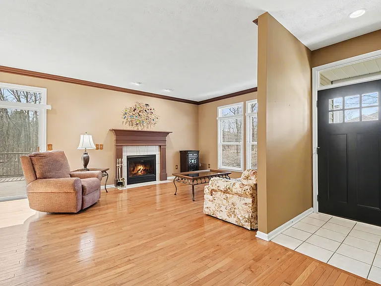 1127 Dogwood Meadows Dr SE — Photo 3