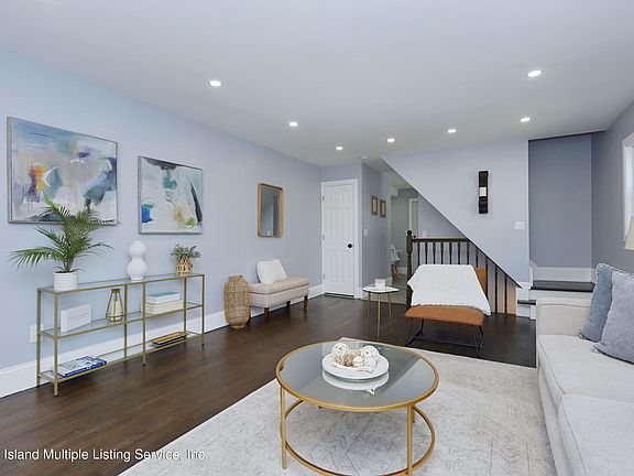 5th image of 54 Elmwood Ave