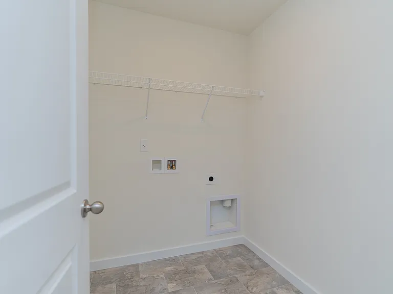 7321 Bendire Loop — Photo 3