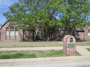 1528 N Lakeside Ridge Dr E, Sand Springs, OK 74063