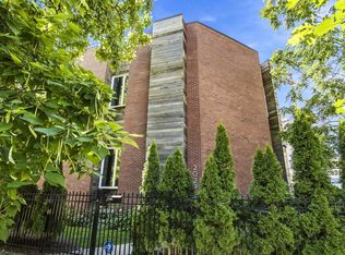2029 W George St, Chicago, IL 60618
