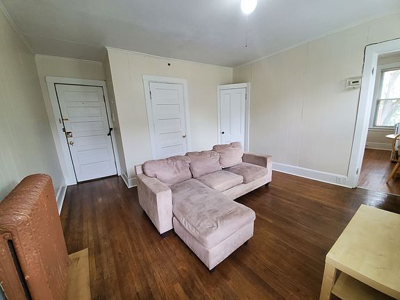 2nd image of 523 E Buffalo St APT 3