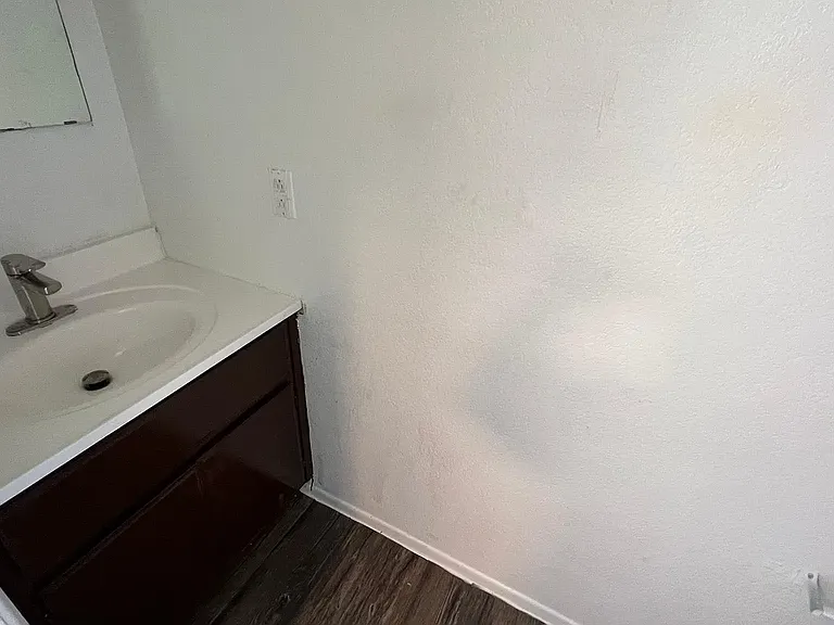 2808 E Monte Cristo Ave #103 — Photo 10