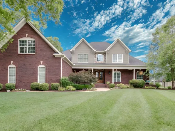 1910 Baskinbrook Ct, Murfreesboro, TN 37130