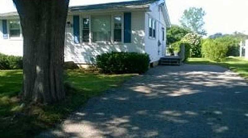 1st image of 25 Durkin Dr