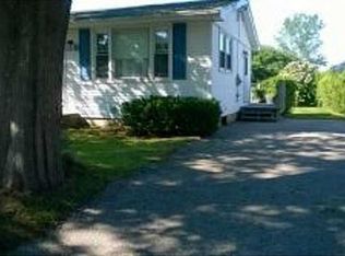 25 Durkin Dr, Narragansett, RI 02882