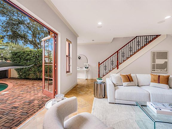 5th image of 1025 SE 2nd Court #1025