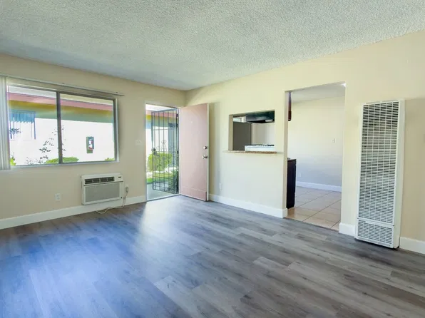 Oaks Ave Apartments (829-831), 829 & 831 S Oaks Ave #831-D, Ontario, CA 91762