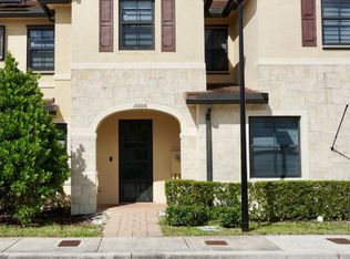 10606 W 33rd Ct, Hialeah, FL 33018