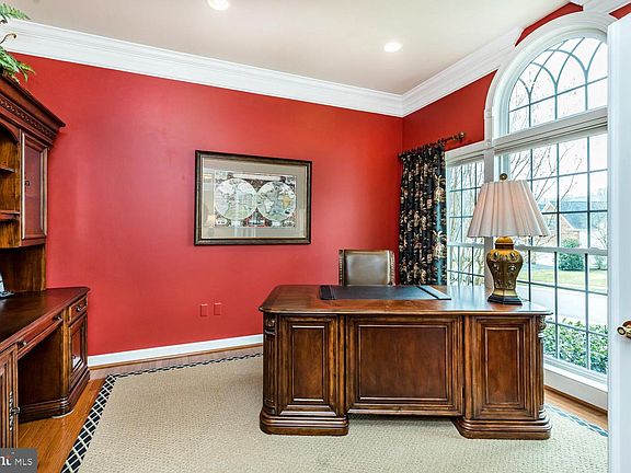4th image of 311 Grindstone Dr