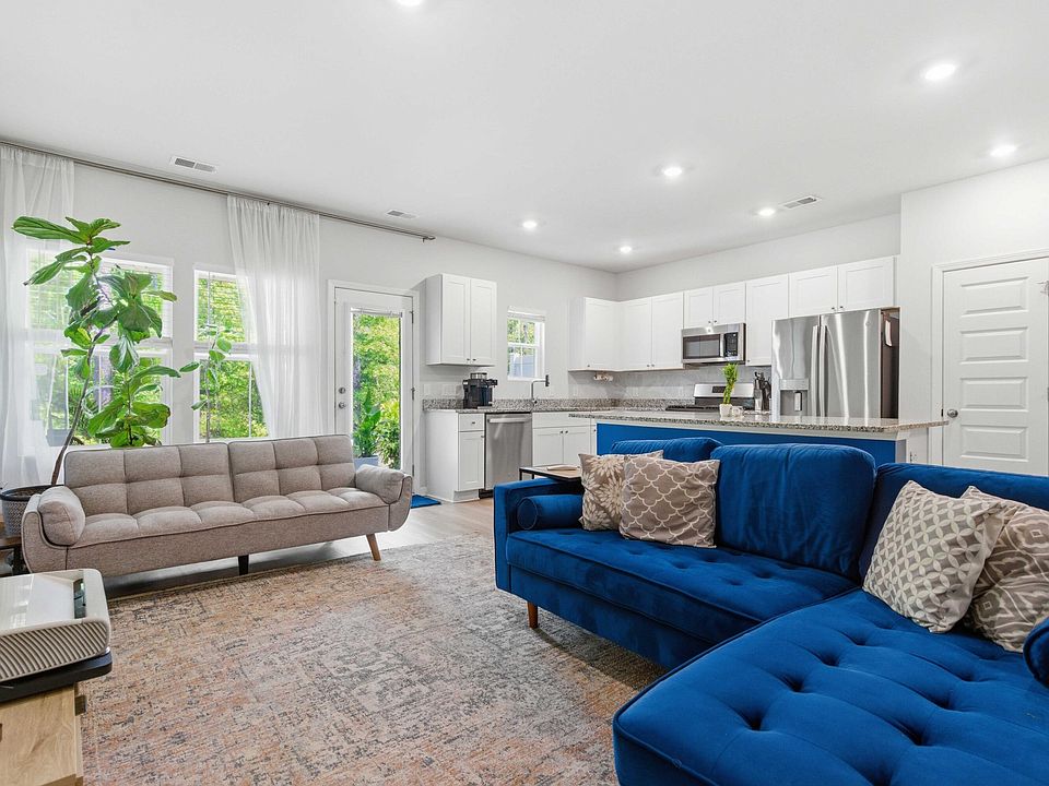 1st image of 8052 Reagan Way