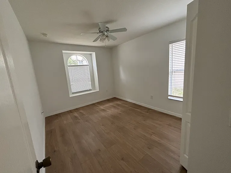 15820 Cedar Elm Ter — Photo 16