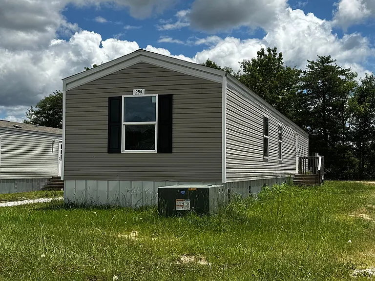 254 Amanda Ln — Photo 8