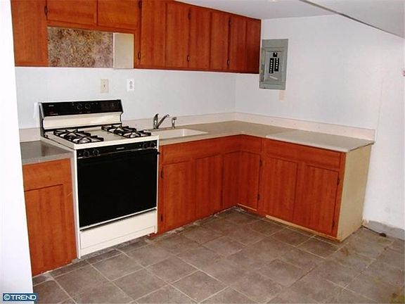 2nd image of 3736 Bandon Dr