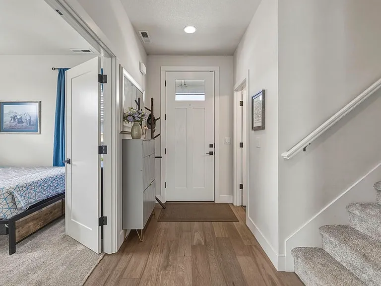 1008 NE Whistle Way — Photo 23