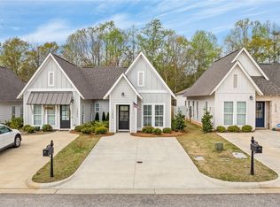 1266 Burrow Cir, Opelika, AL 36801