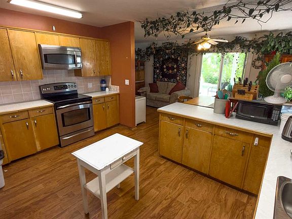 5th image of 283036 E Range Road 202